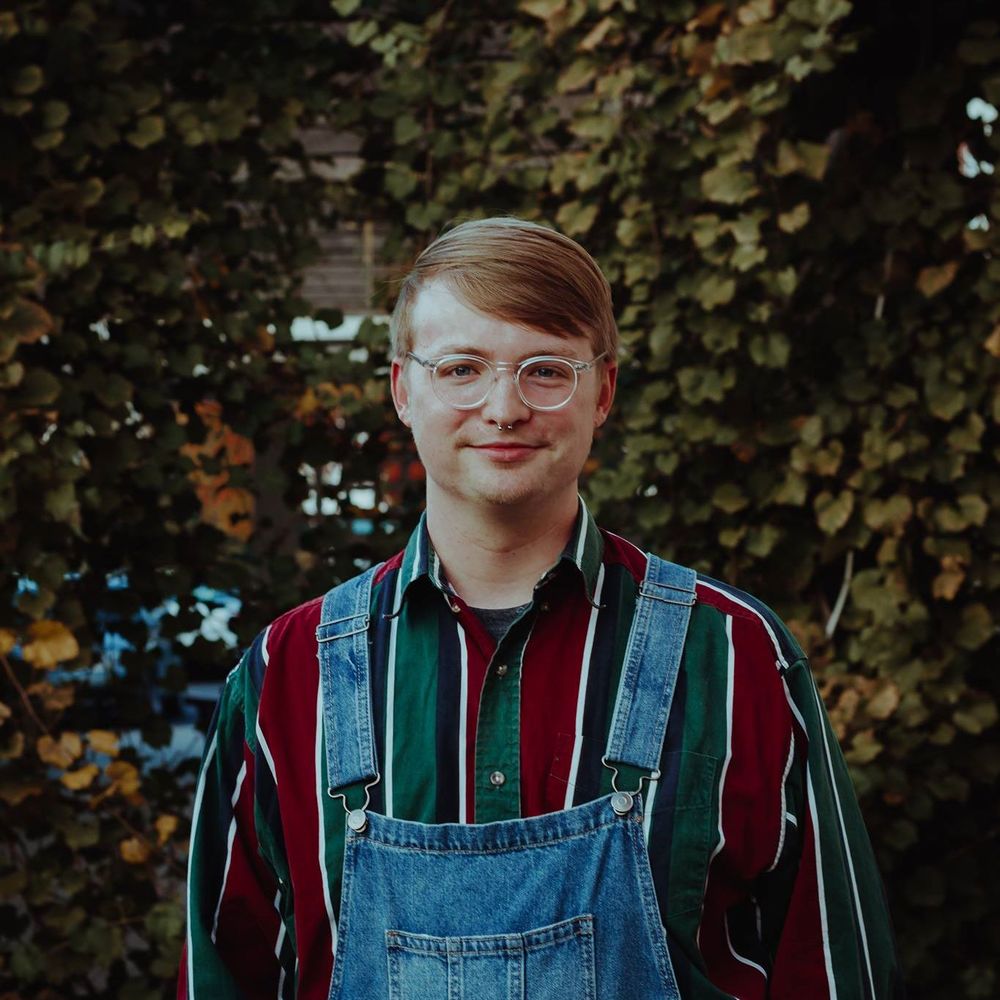 Meet your Posher, Eli